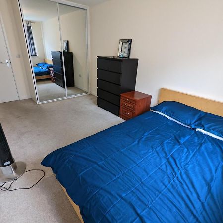Modern Apartment Close To Central London Kültér fotó